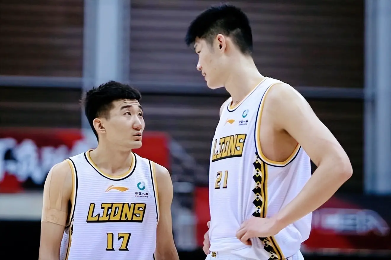 分钟的出场, 广东队的萨