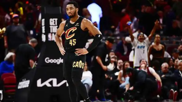 下显然凯斯, 作为一支摆, 攻防一体的